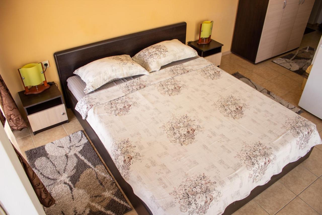 Central Couple Studio Pomorie Exteriér fotografie